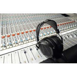 Audeze LCD-2 Classic, Casque magnétostatique ouvert